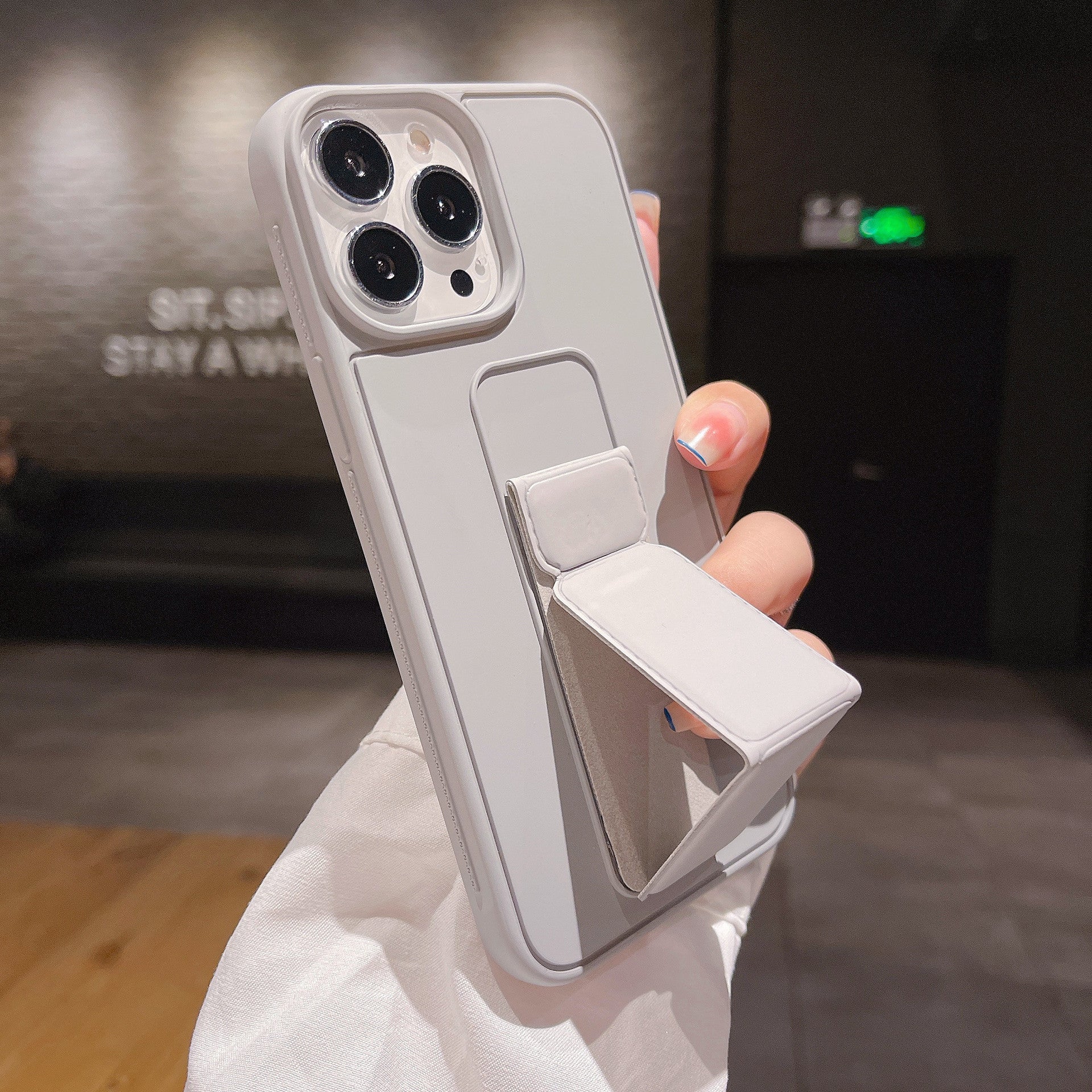 Folding Bracket Phone Case - Drop-Resistant & Durable Folding Bracket Phone Case Drop-resistan | Ectron Online