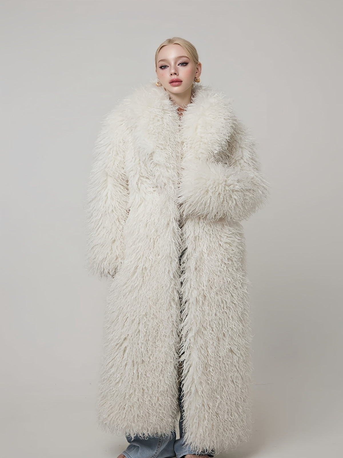 Milky white fuzzy mid-length overcoat with suit collar, button-front, long sleeves