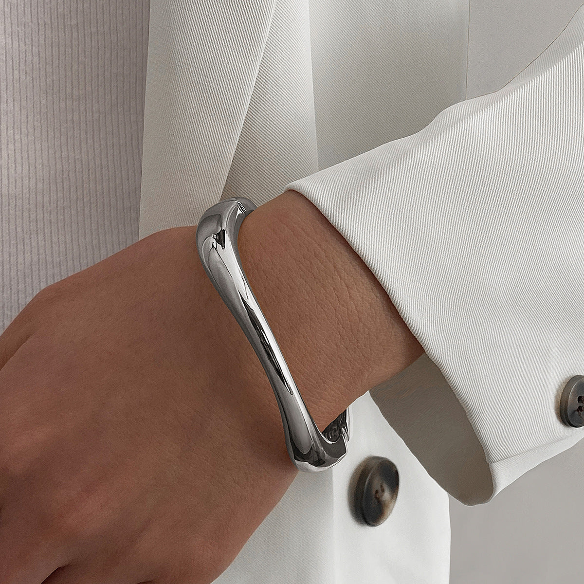 Glossy Metal Bracelet for Women Women's Exaggerated Metal Glossy Surface | Ectron Online