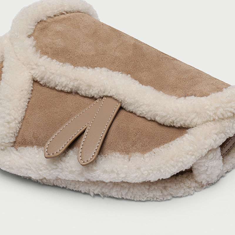 Retro Lamb Fur Caramel Saddle Bag Retro Lamb Fur Caramel Saddle Bag | Ectron Online