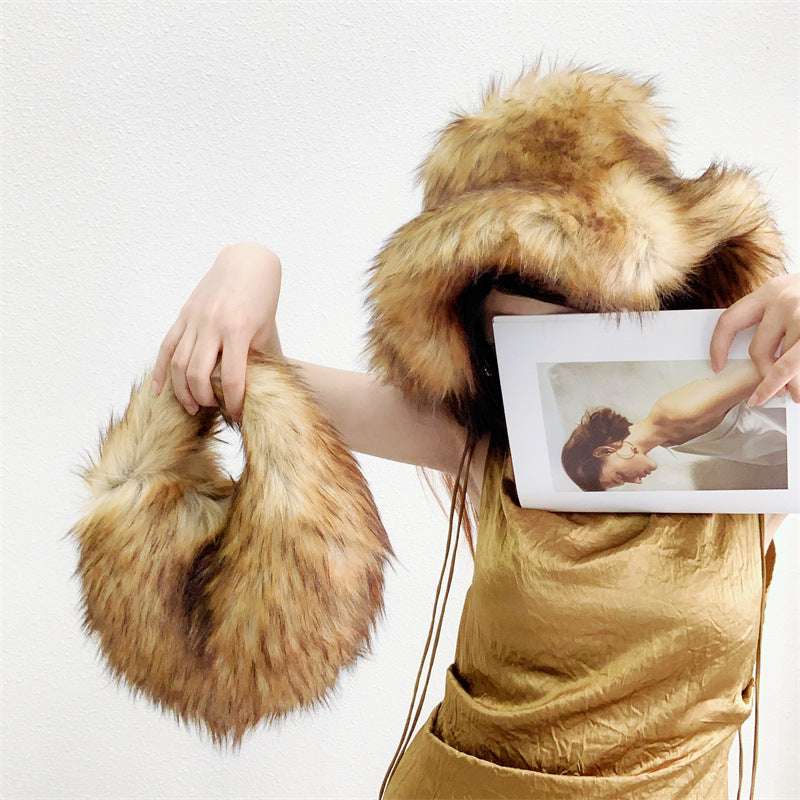 Artificial Raccoon Fur Ball Bag Plush Punk Style Y2K

