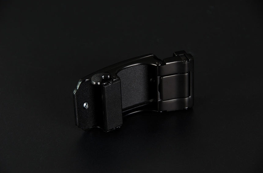 Male pin buckle belt