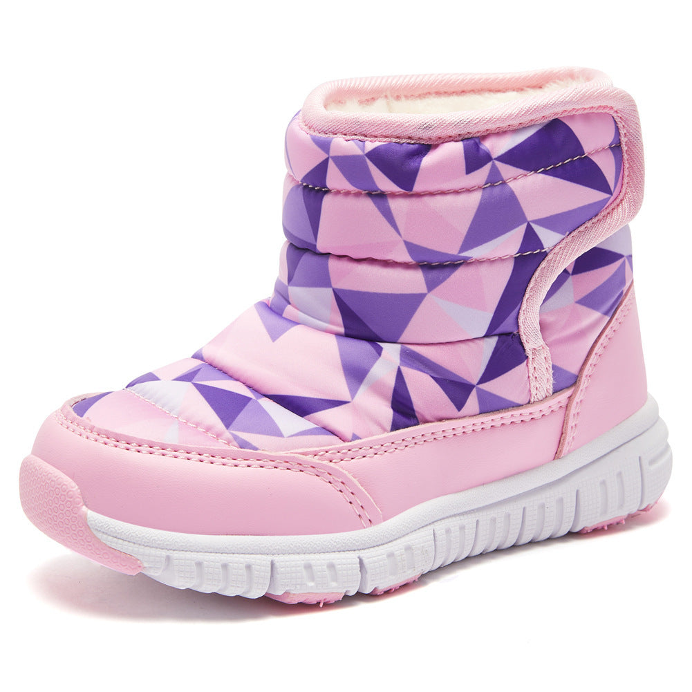 Kids snow boots in pink with purple geometric pattern, padded collar, white rubber sole