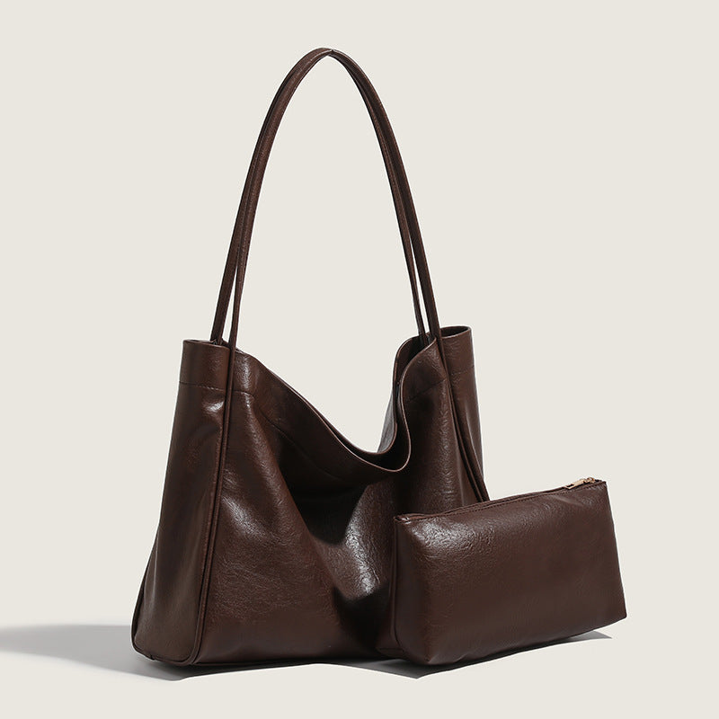 Classic Leather Tote: Perfect for Everyday Use