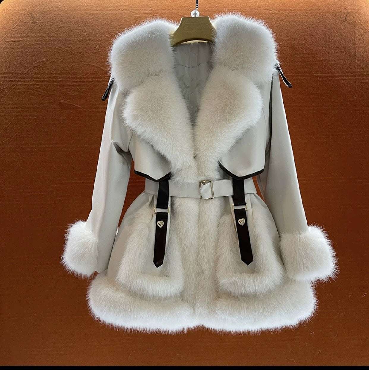 Elegant Women's Fur Coat - Big Fur Collar & Luxurious Elegant Big Fur Collar Fur Fur Coat For | Ectron Online