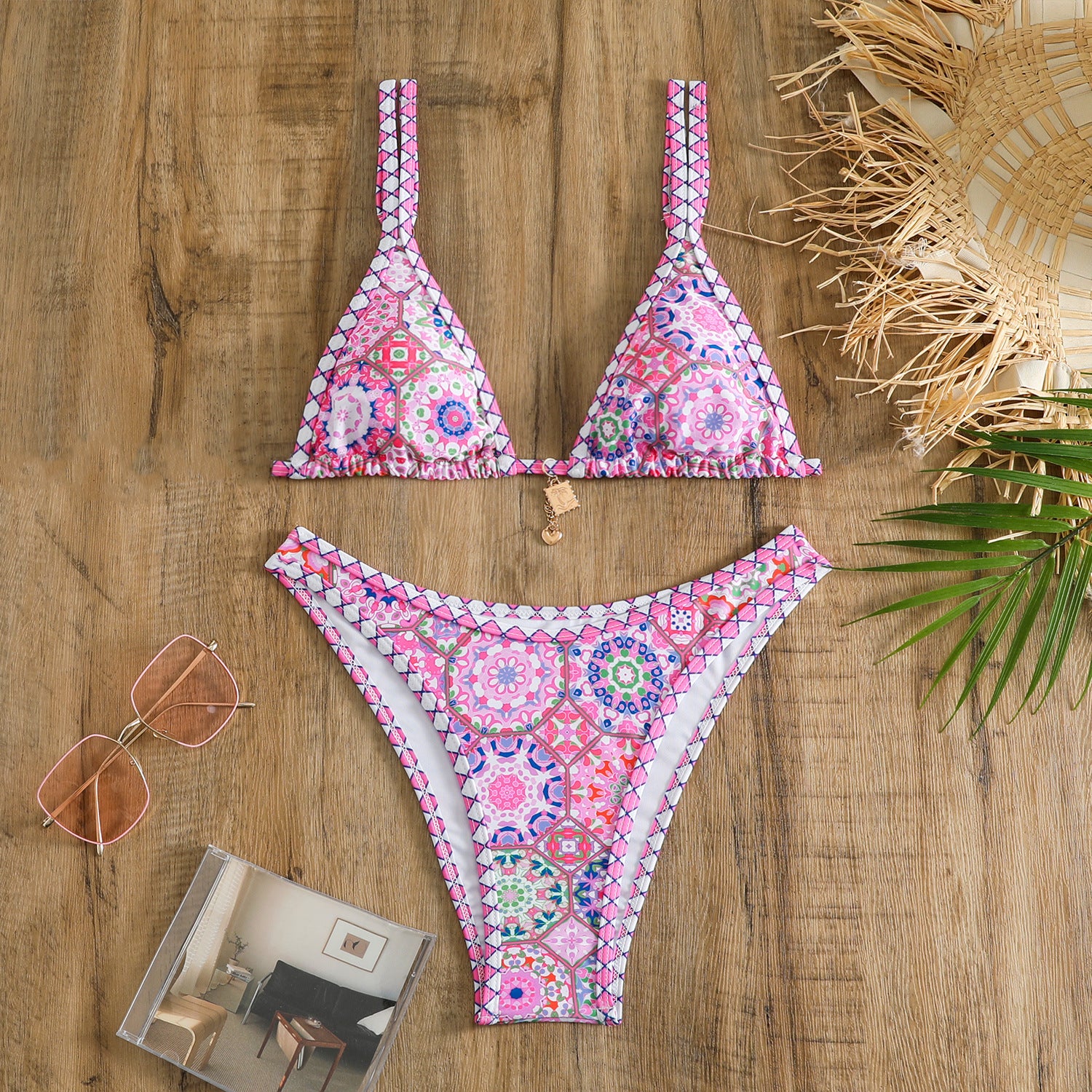 Retro 4-Color Printed Women's Bikini – Stylish Swimwear Retro 4-color Printed Women's Swimwear B | Ectron Online