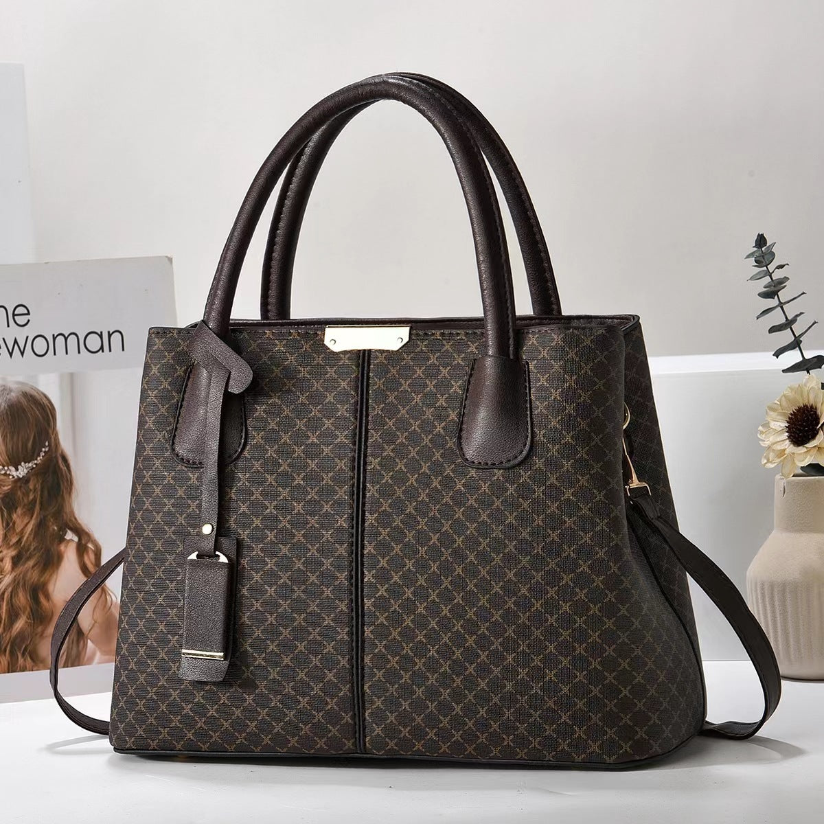Elegant Printed Tote – Portable Shoulder & Crossbody Bag for Women Elegant Printed Tote | Ectron Online