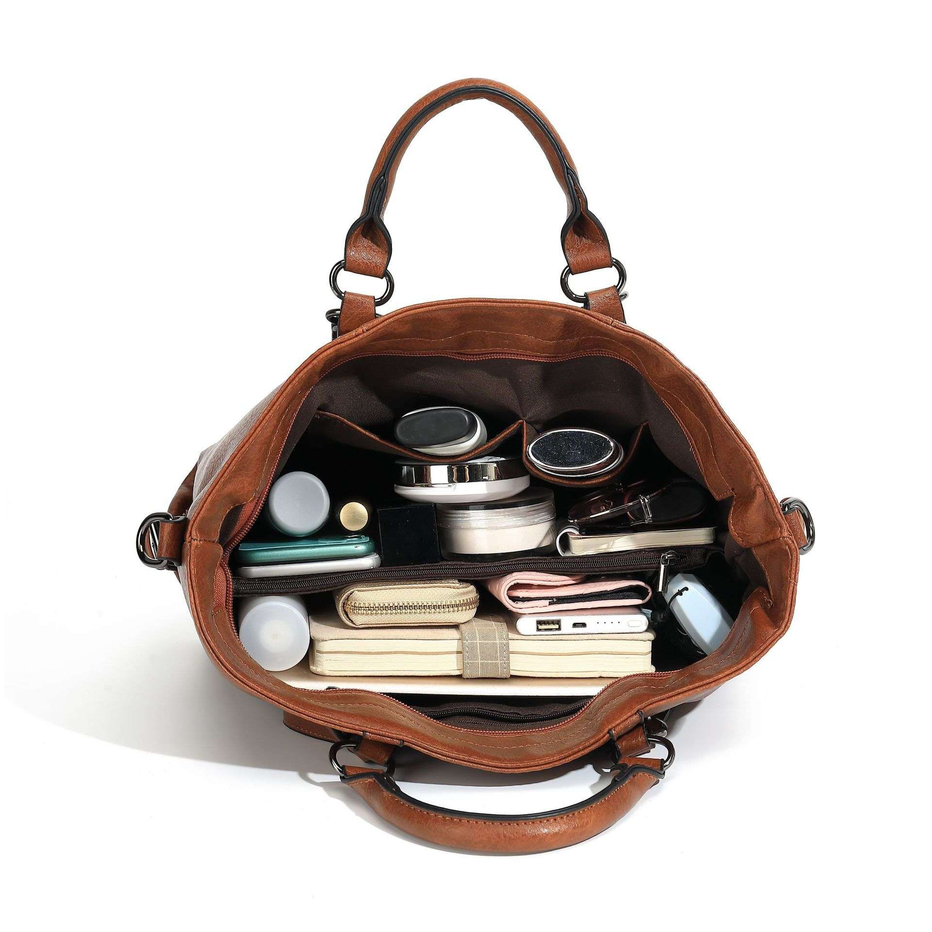 Comfortable & Chic: Portable Leather Totes