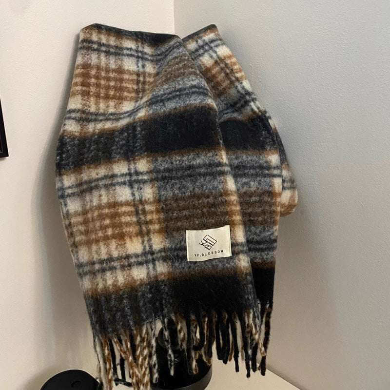 New Fashionable Plaid Scarf For Women New Fashionable Plaid Scarf For Women | Ectron Online
