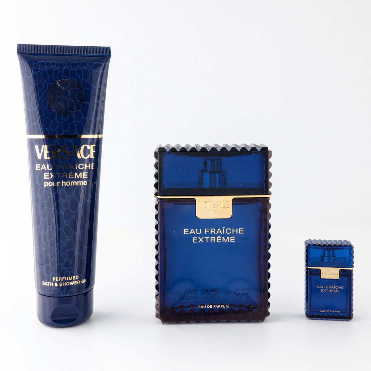 Versace Eau Fraîche Extreme 3-piece gift set with shower gel and fragrance bottles