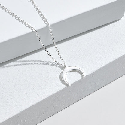 Simple Moon Pendant Sterling Silver Clavicle Chain