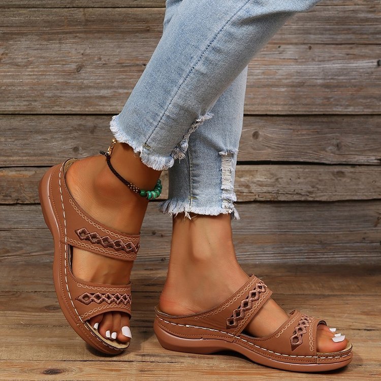 New One-word Slippers For Women Spring New Muffin Platform Slippers New One-word Slippers For Women Spring N | Ectron Online