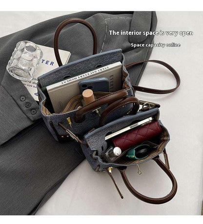 Trendy Retro Commuter Bag