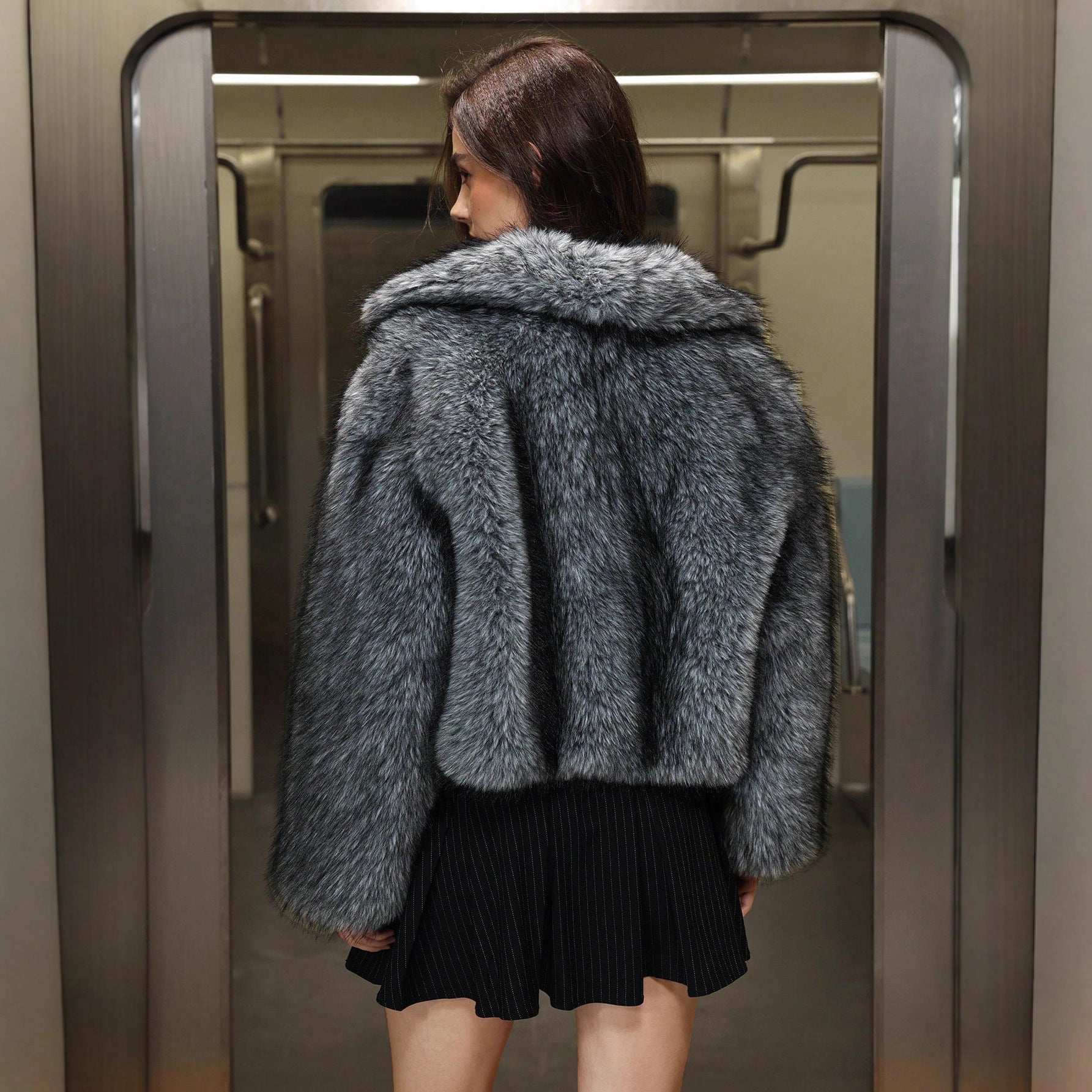 Women's Casual Versatile Collared Warm Fur Jacket