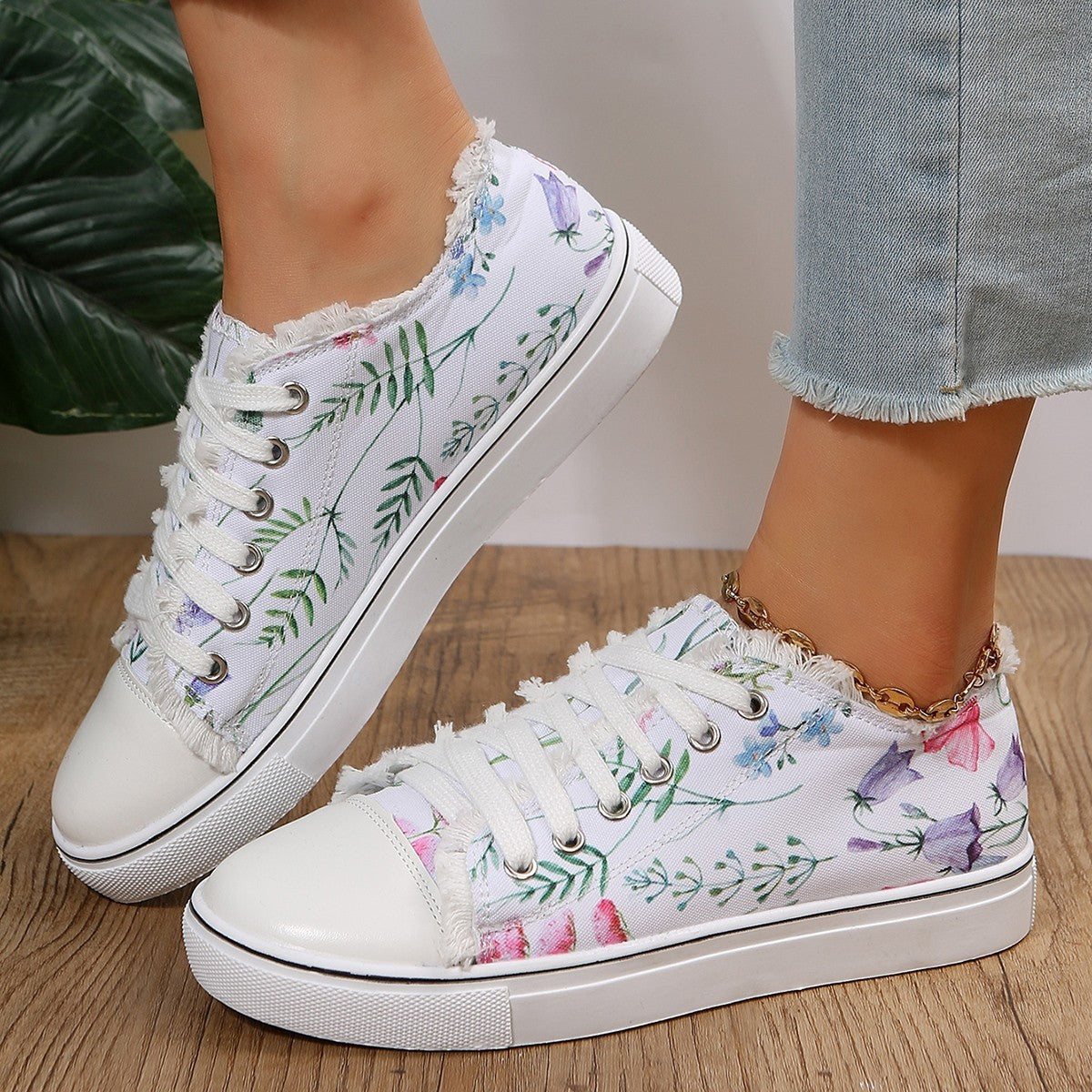 Women’s Floral Canvas Loafers – Casual Lace-Up Walking Shoes Casual Flat Canvas Shoes Flowers Lace-up | Ectron Online