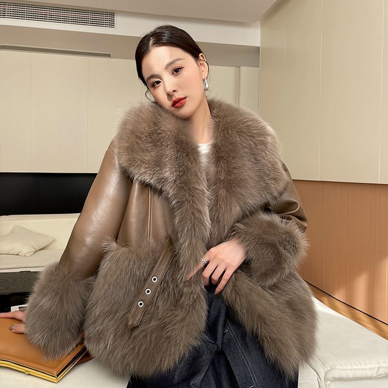 Women's Faux Fur Coat with Big Fur Collar Stitching
