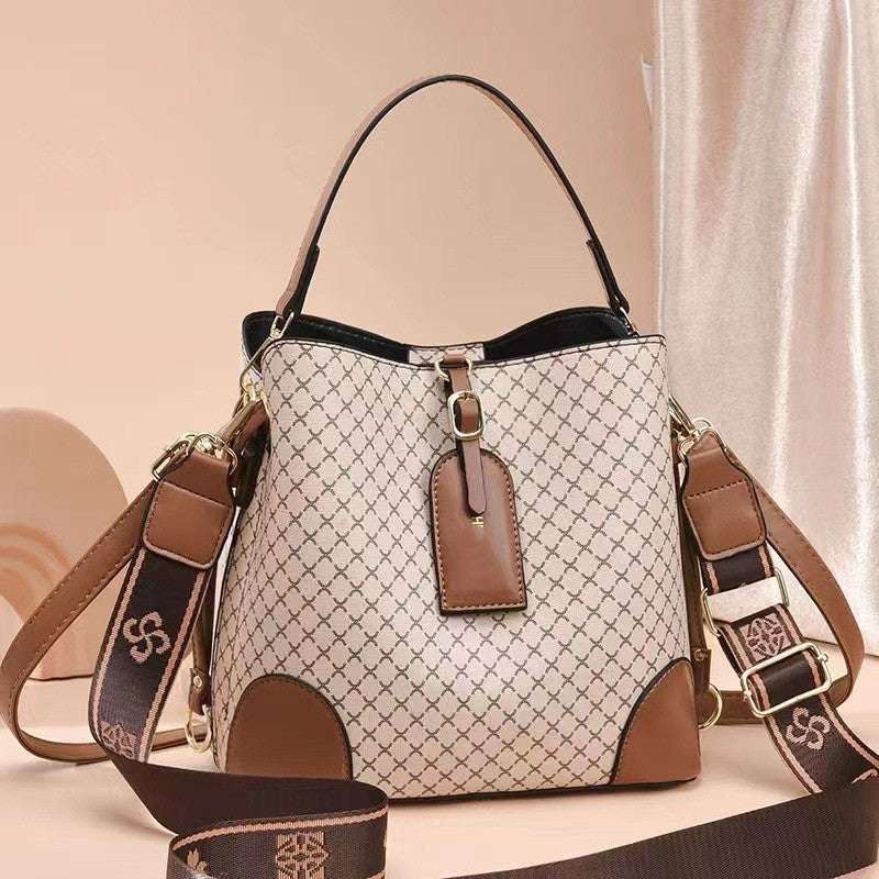 Large Capacity Handbag for Women - Stylish & Spacious

