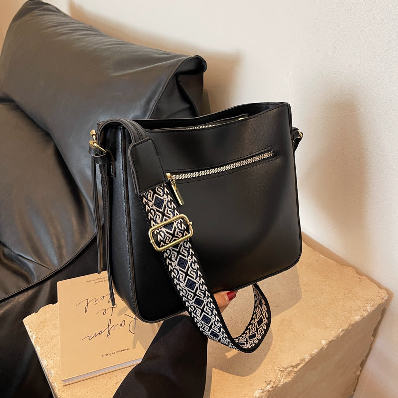 Women's Bucket Bag: Fashionable & Soft Leather Handbag Fashion Soft Leather Bucket Bag For Wome | Ectron Online