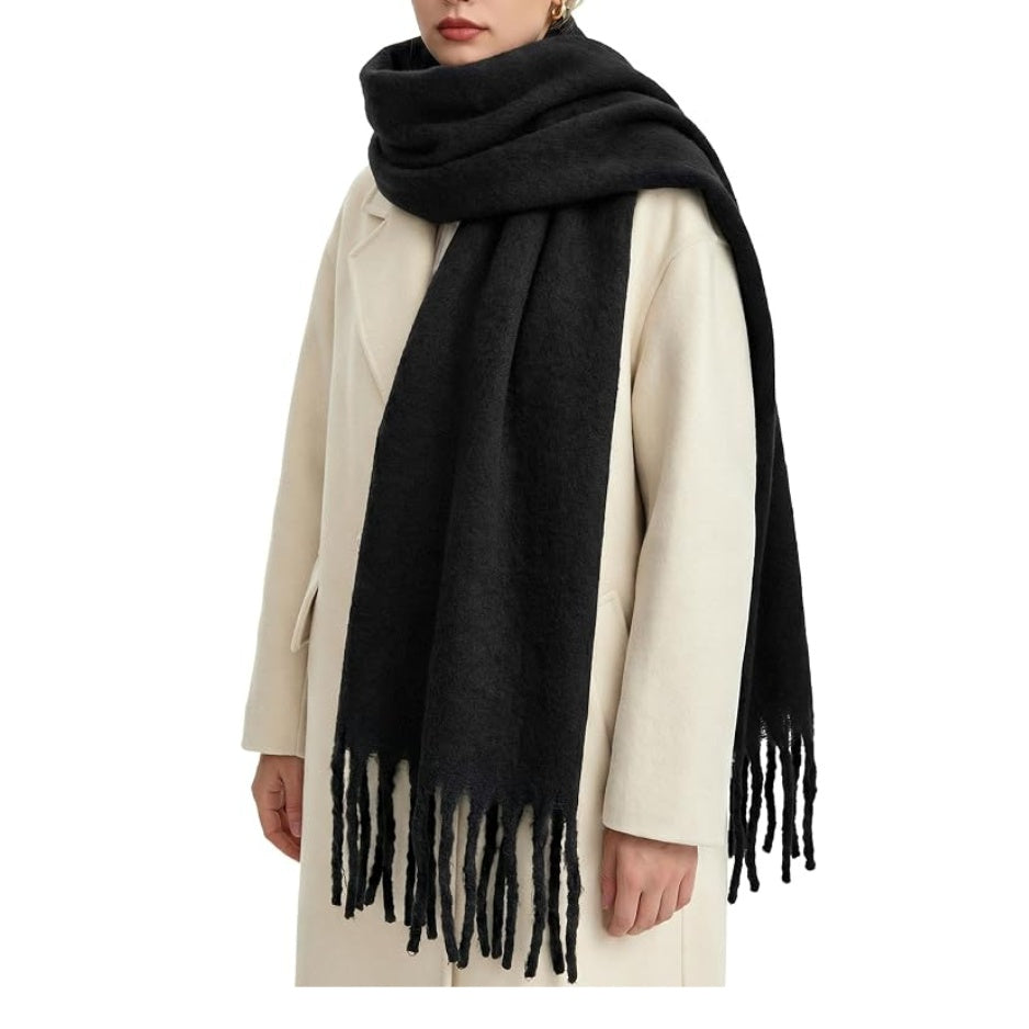 Women’s oversized blanket scarf in solid black with long fringe edges