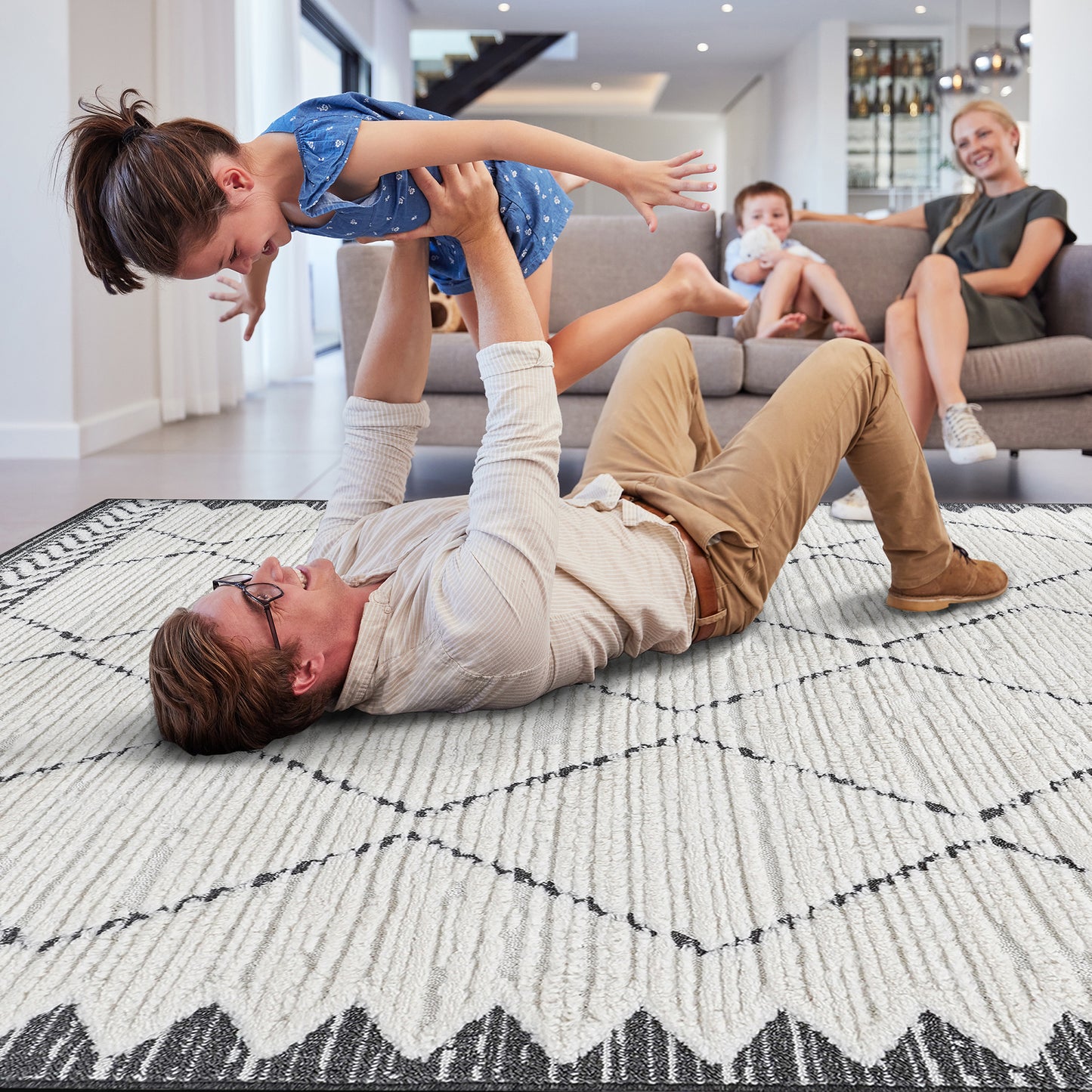 Step Collection High-Low Trellis Area Rug - Cream & Anthracite 5x7