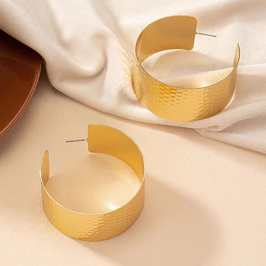 European And American Simple Graceful Large Earrings Personality