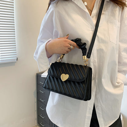 Women's Fashion Chain Shoulder Bag - Love Metal Design Handbag Women Handbags Fashion Chain Shoulder Ba | Ectron Online
