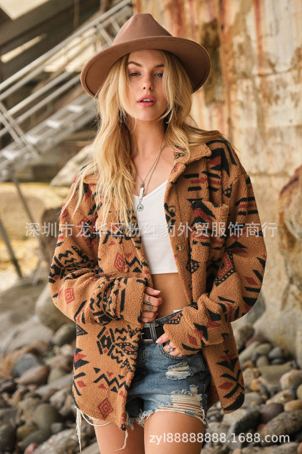 Vintage-Inspired Plush Long-Sleeve Jacket Women's Retro Plush Lapel Long-sleeved J | Ectron Online