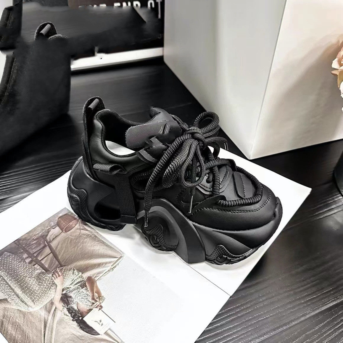 women's lightweight sneakers for travel